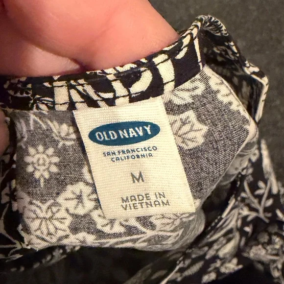 Old Navy Printed Tanks Woven Bunnies & Birds - Picture 4 of 8